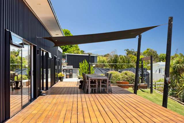 Pure Luxury at Cable Bay!