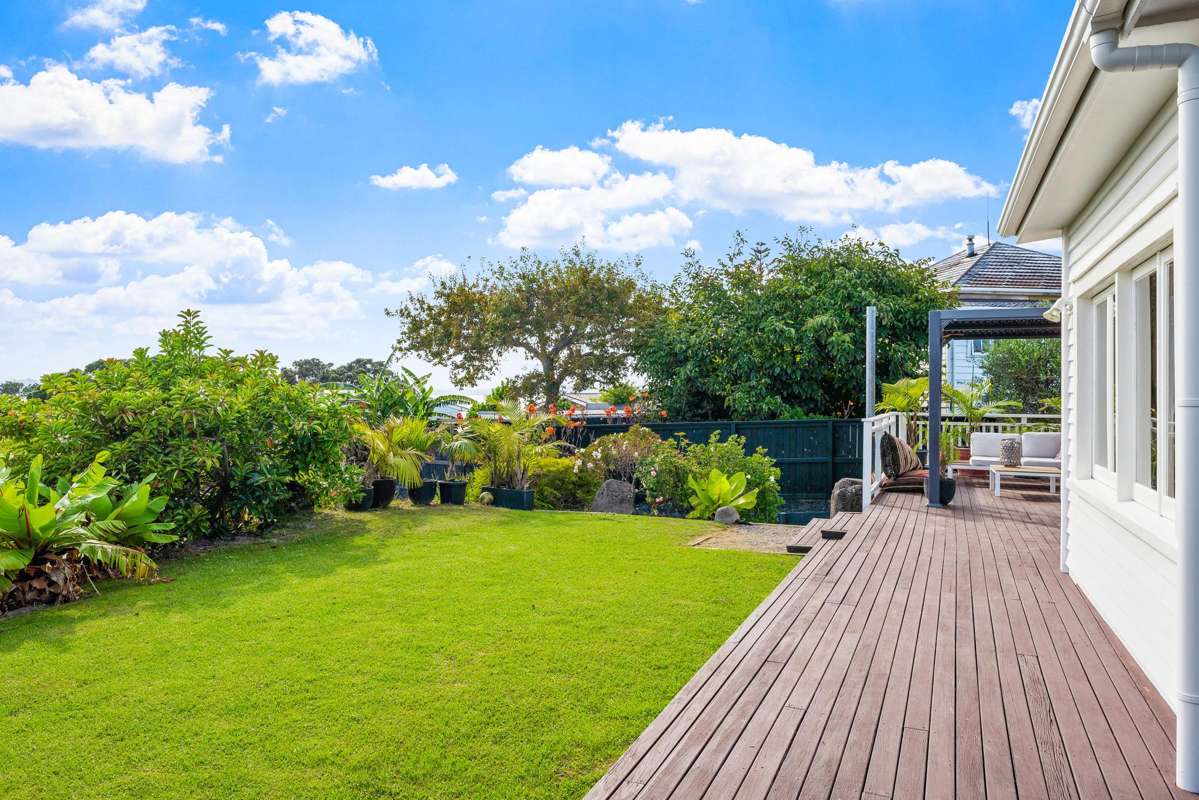 22 Sunrise Boulevard_1