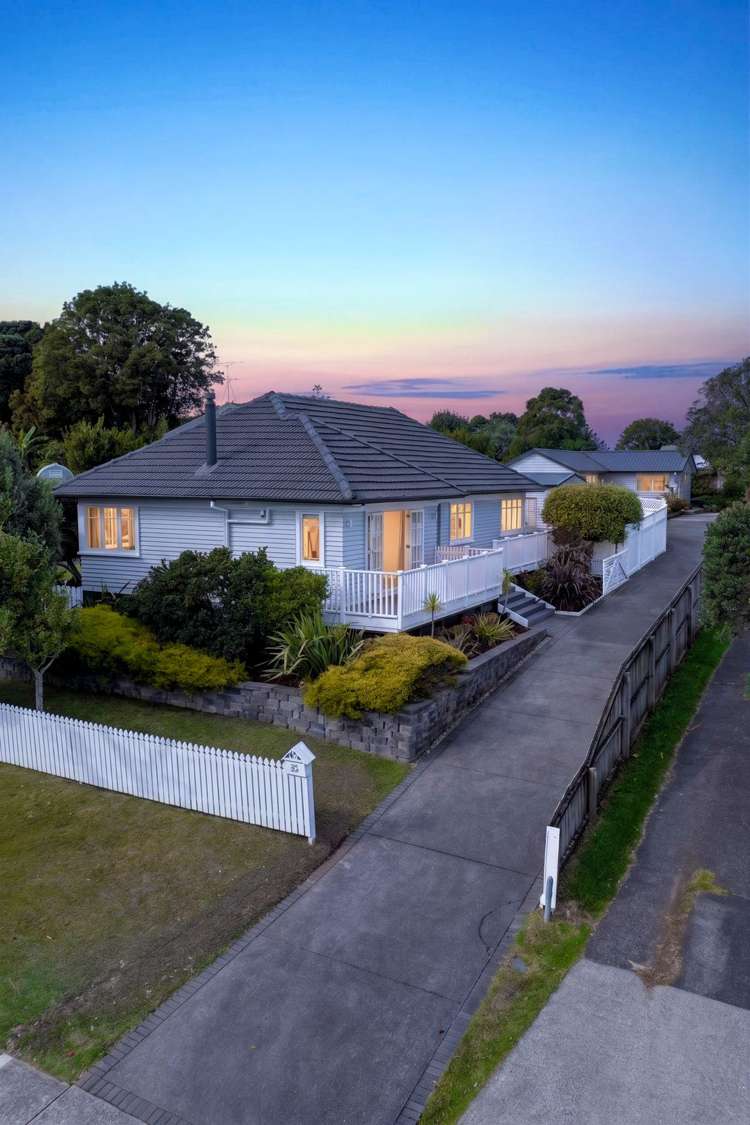 20 & 20A Brian Crescent Stanmore Bay_22