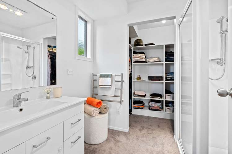 4 High Oaks Way Avenues_13