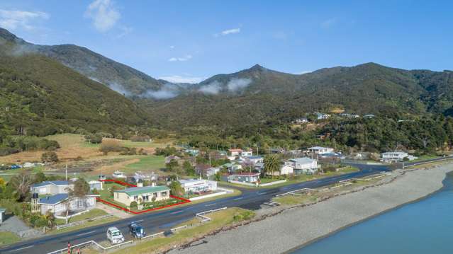 14 Esplanade Okiwi Bay_4