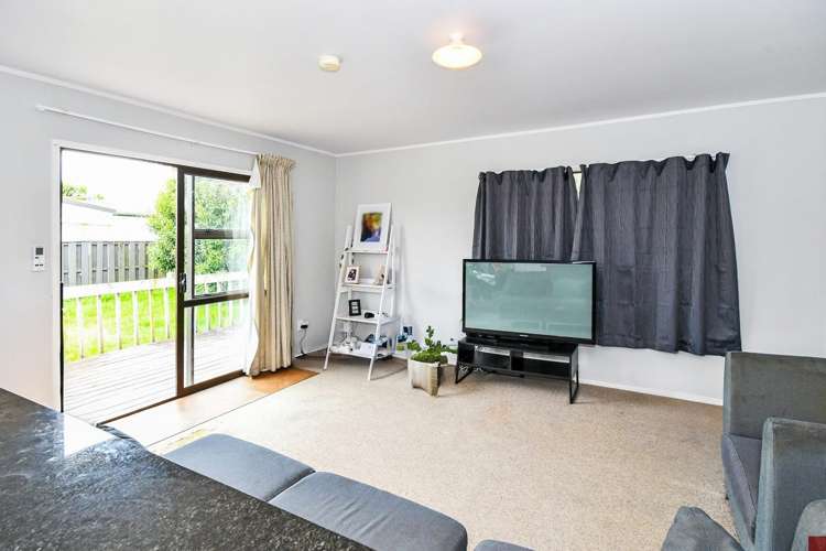 1/24 Burundi Avenue Clendon Park_2