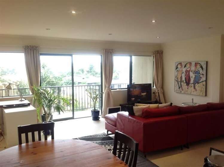 2/26 View Road Titahi Bay_5