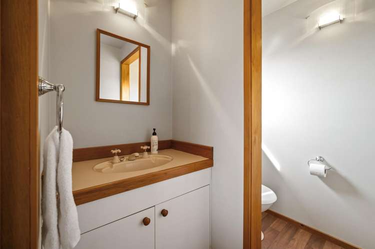 1/11 Krissell Place Acacia Bay_15