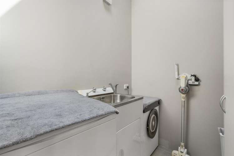 10 Beach Street Sandspit_25