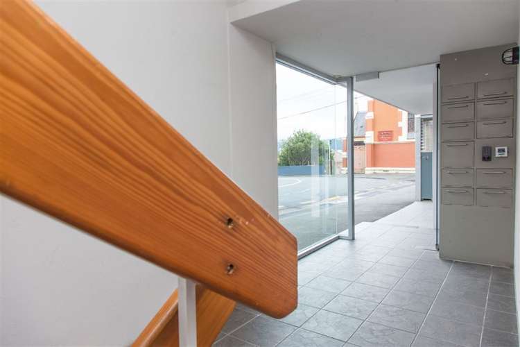 3/2 Oriental Terrace Mount Victoria_12