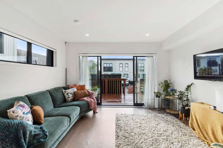 76a Opaheke Road Opaheke_9