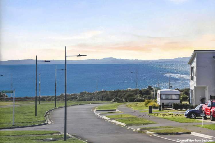 4 Koiora Road Clarks Beach_18