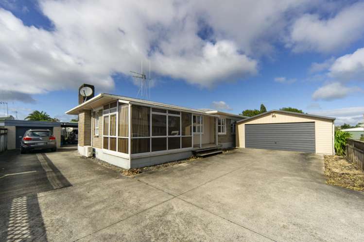 7 St Lukes Place Melville_0