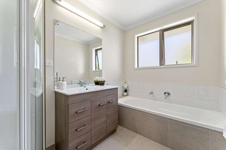 11 Steamer Road Silverdale_13