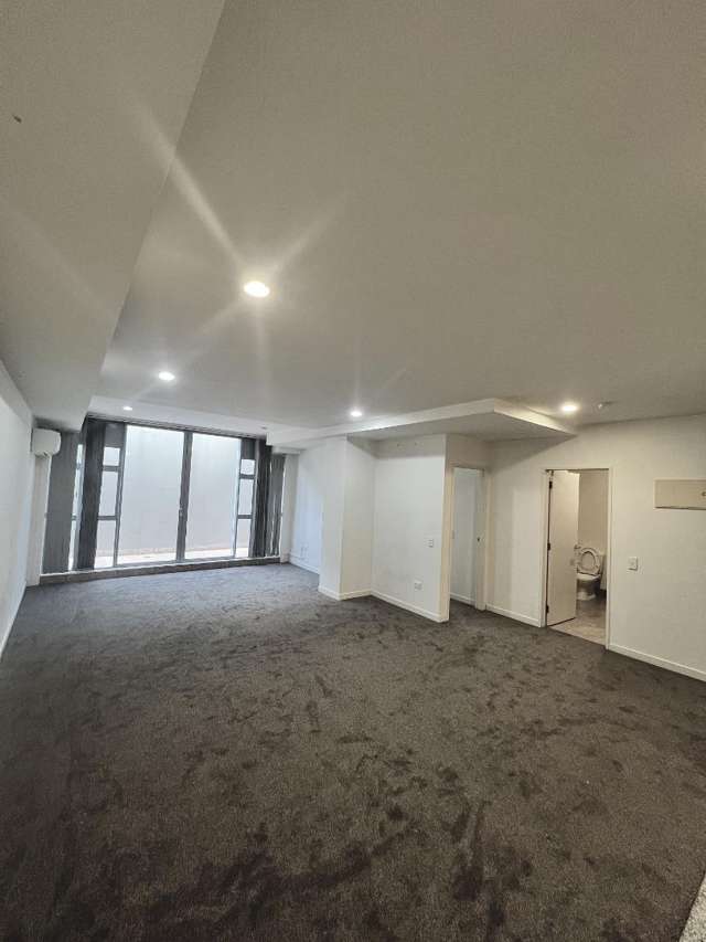 1C Queen Mary Ave 1662_3