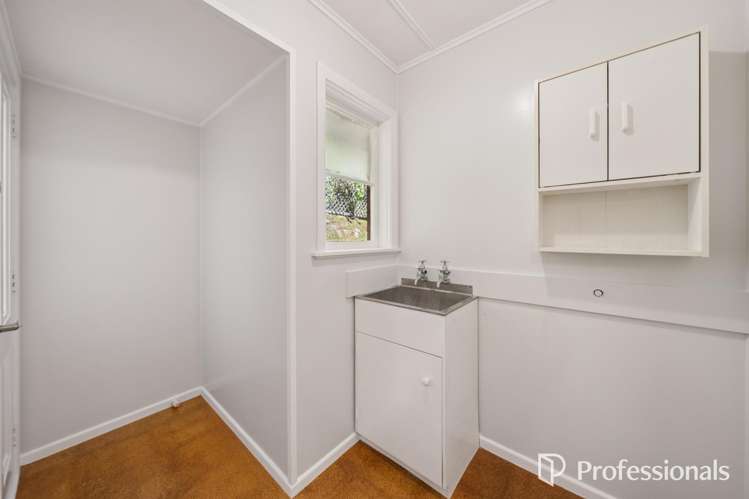 57 Coast Road Wainuiomata_15