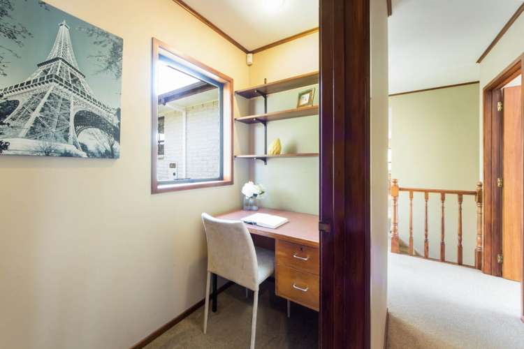 16 Flagstaff Place Massey_21