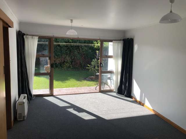1B Lovelock Place 10458_2