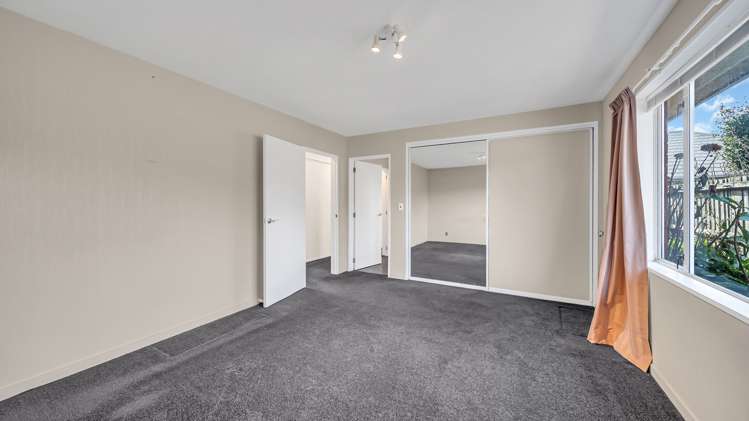 2/52a Berkshire Drive Avonhead_13