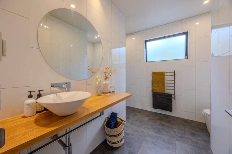 16 Sapphire Spring Rise Wanaka_16