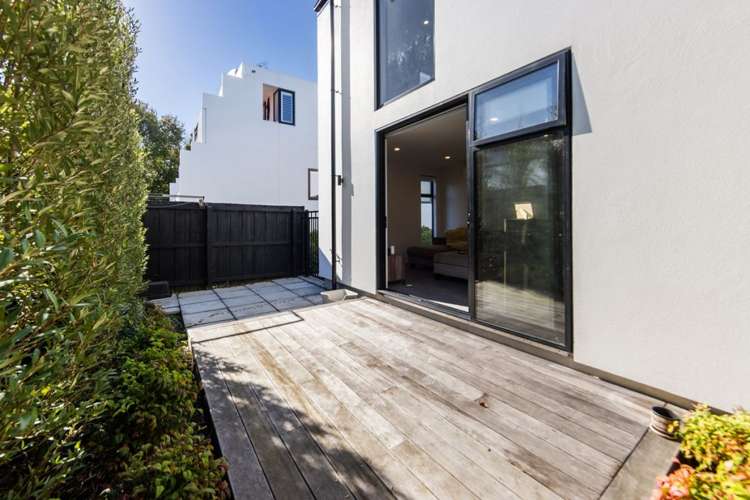 100A Rossall Street Merivale_18