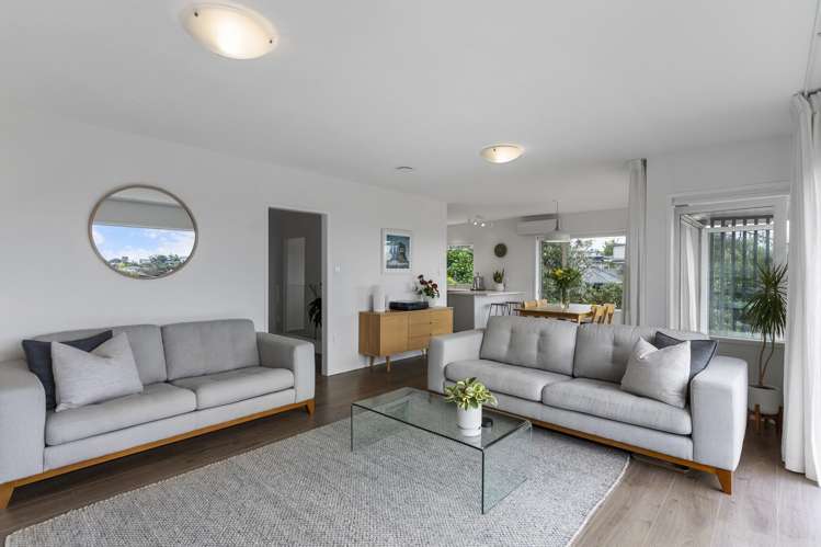 1 Kilduff Place Mairangi Bay_9