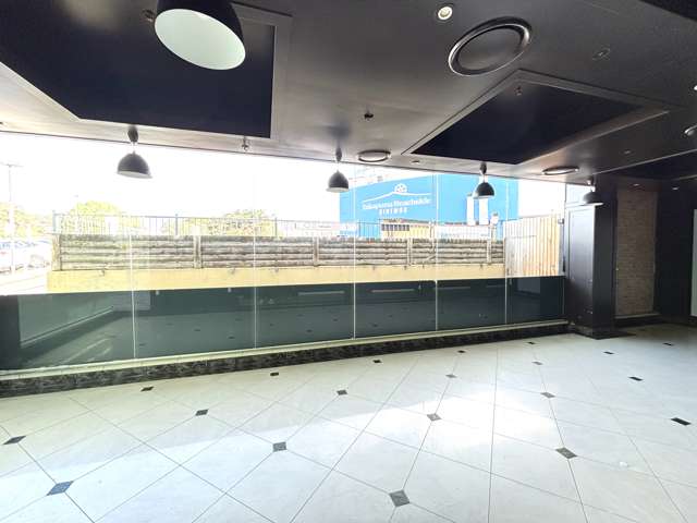 11/62-78 Hurstmere Road Takapuna_1