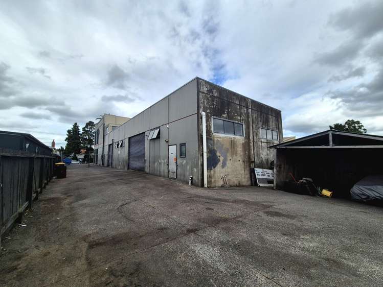 369 West Coast Road Glen Eden_9