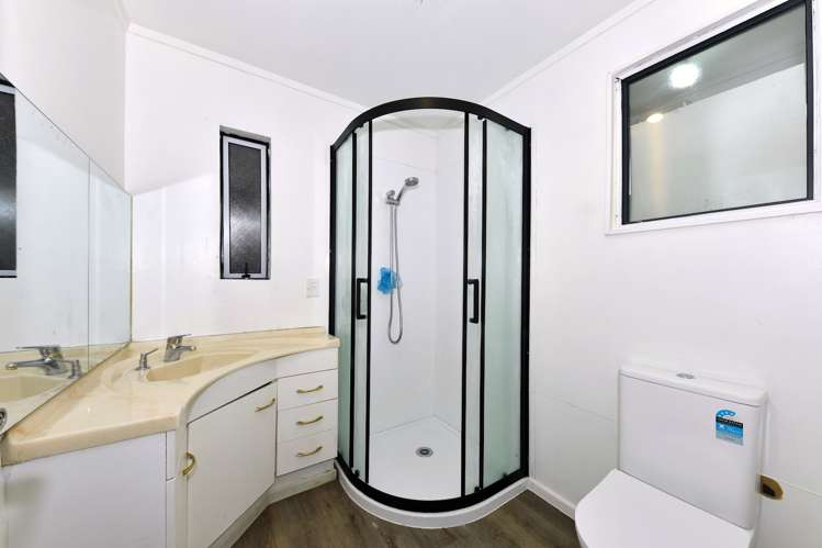 2/98 Neill Street Hornby_2