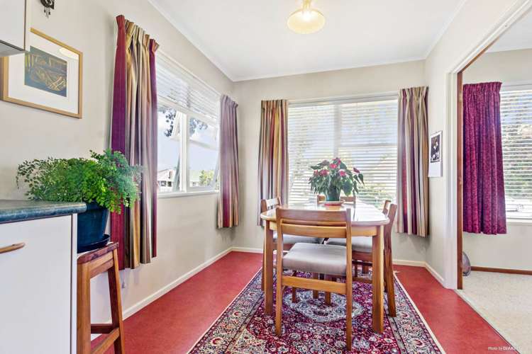 72 Divich Avenue Te Atatu South_7