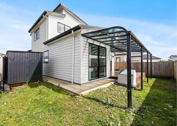 12 Korowhiti Road Clarks Beach_17