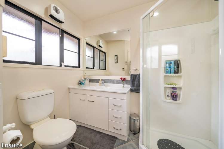 19 Garrett Place Riverstone Terraces_10