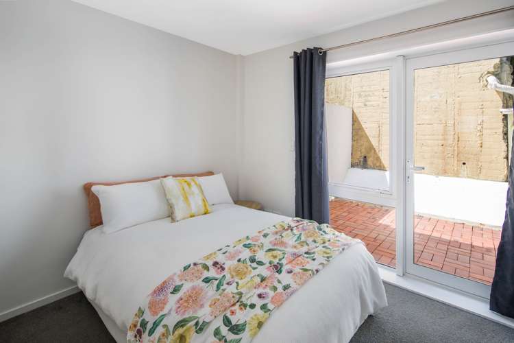 27/35 Pirie Street Mount Victoria_2