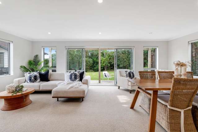 25 Maylee Crescent Gulf Harbour_1