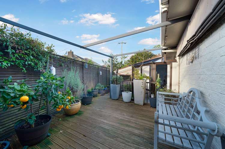 89a View Road Henderson_25