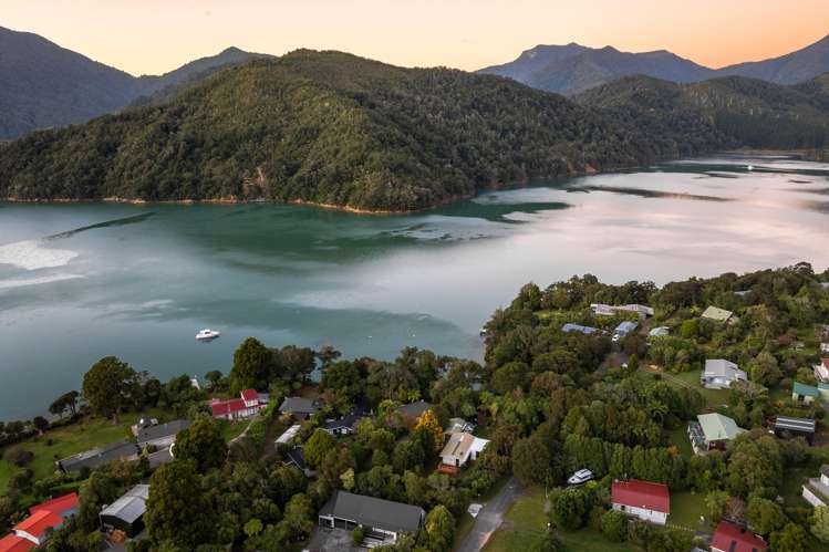 11 Kamahi Road Marlborough Sounds_17