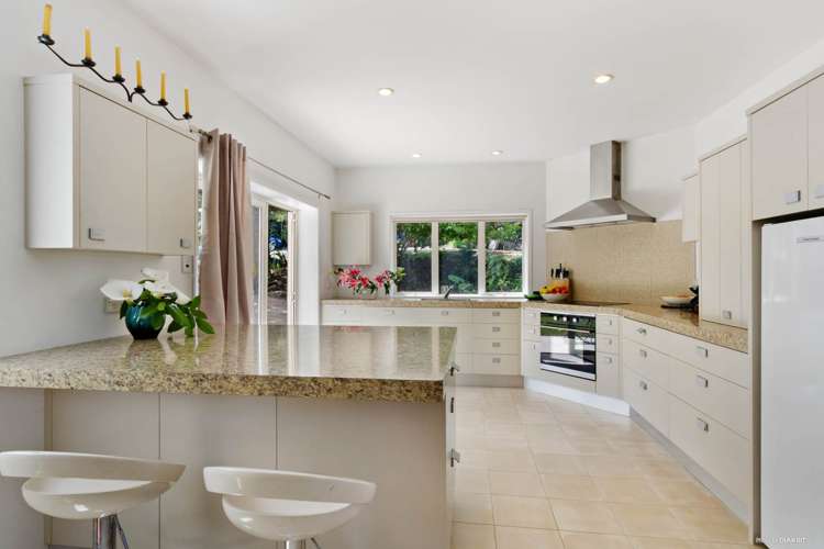 25 Ngaio Road Titirangi_1