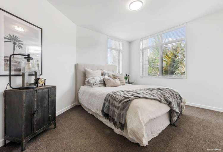1 Bickerton Way Flat Bush_6