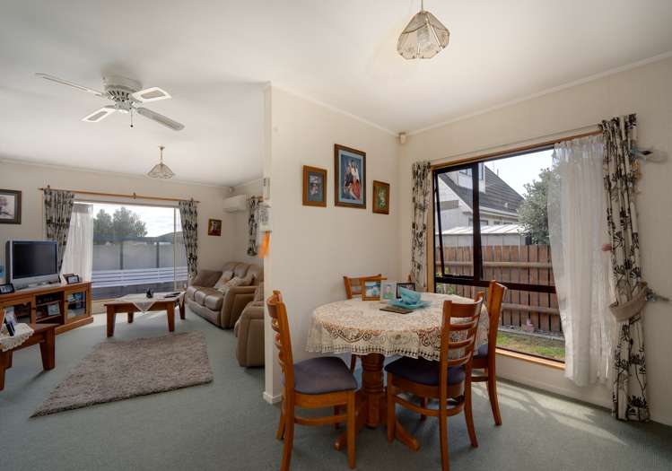 2/9 Mules Street Stoke_6