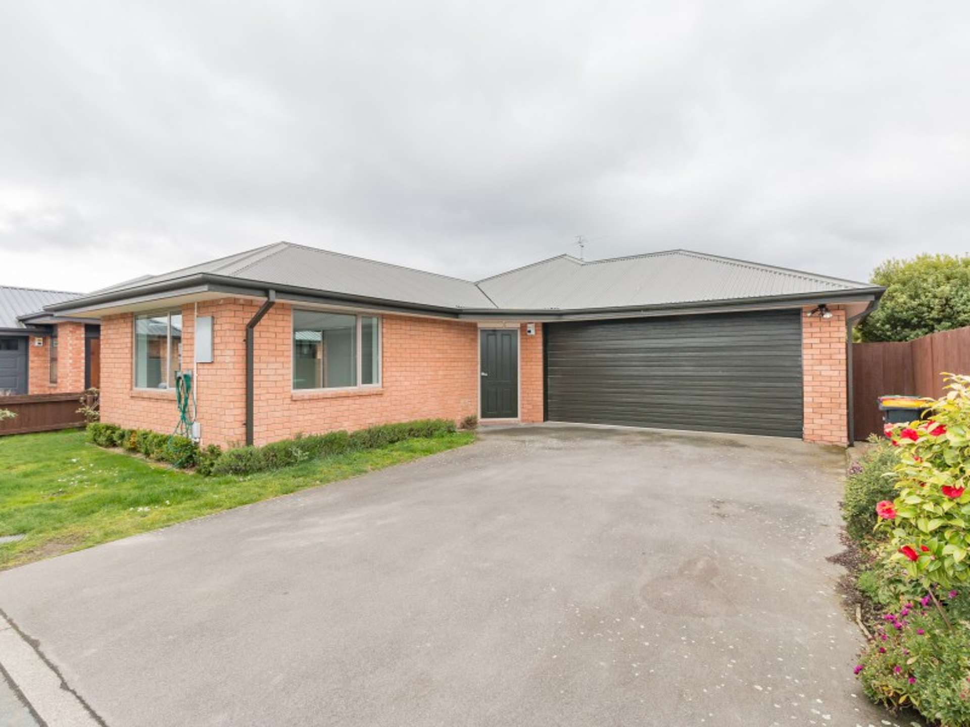 9 Woodham Courts Linwood_0