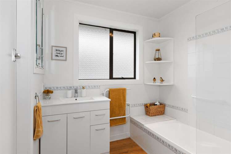 8 Westburn Terrace Burnside_10