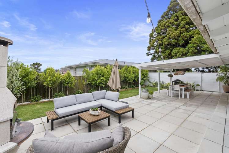 64 Tiroroa Avenue Te Atatu South_15