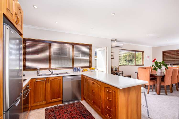 1/18 Holdaway Avenue Northcote_23