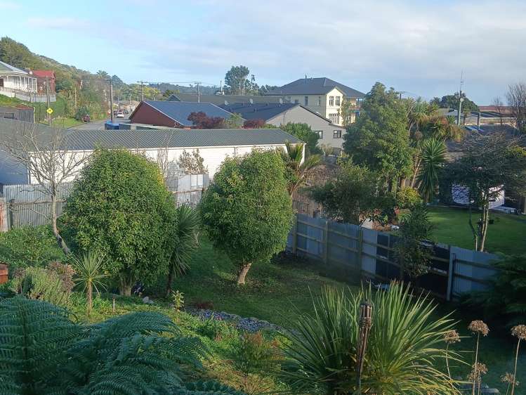2 Alexander Terrace Greymouth_12