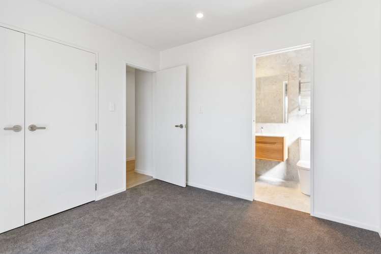 15A Tributary Parade 1657_8