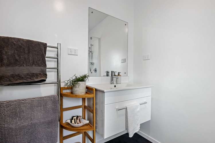 8 Olearia Lane Halswell_8