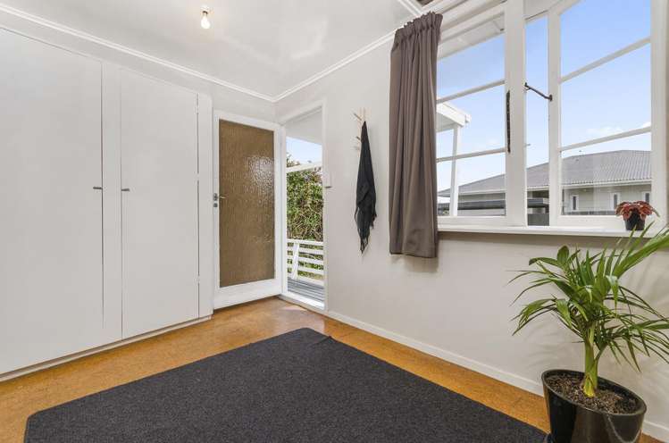 28 Rewarewa Road Te Atatu Peninsula_6