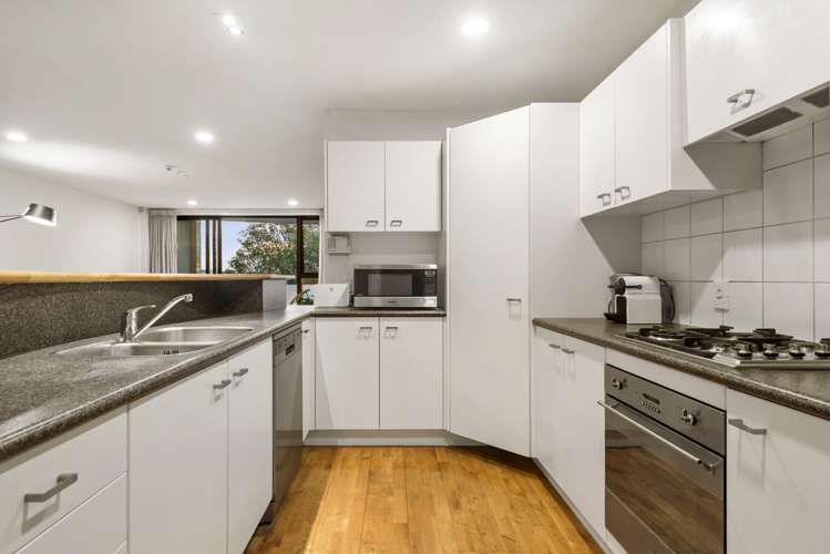 6/8 Basque Road Eden Terrace_5