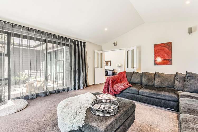 13 Angelus Avenue Richmond_15