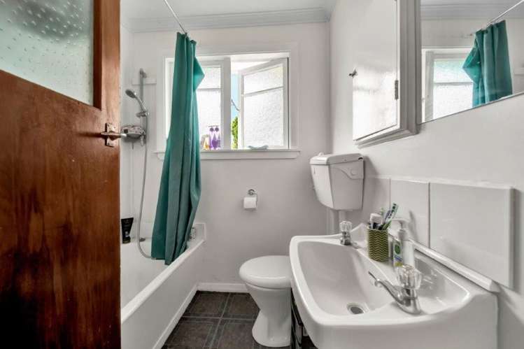 13 Douglas Street Hawera_7