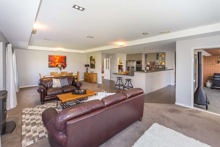 13 Grangewood Drive Lincoln_4