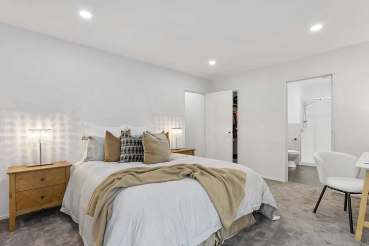 12 Phar Lap Crescent Takanini_10