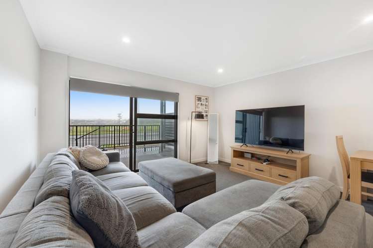 103/26 Shortfin Place Flat Bush_3