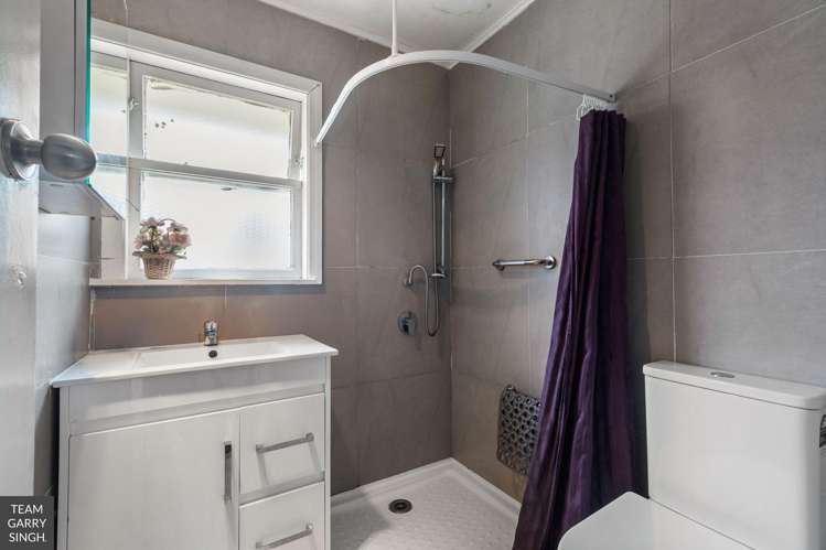 29 McAnnalley Street Manurewa East_17